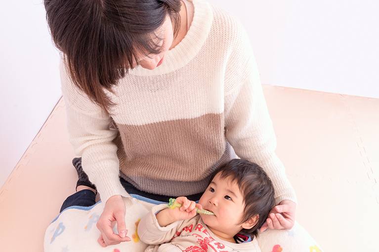 できる限りお子さんの口の中を見るようにしましょう